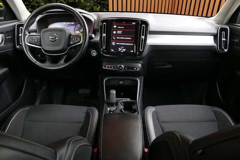 Occasion Volvo XC40 Momentum 2019 Zwart SUV