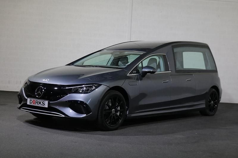 Grijs (metallic) Occasion 2023 Mercedes EQE300 Stationwagen | € 124.950 - Afbeelding 1/4