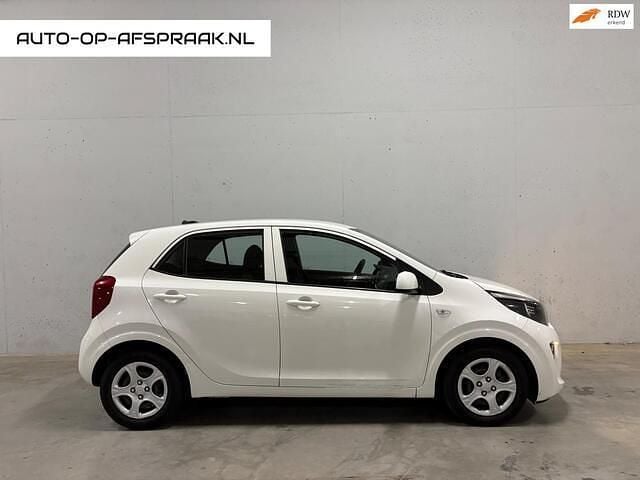 Wit Occasion 2022 Kia Picanto Hatchback | € 10.495 (Super prijs) - Afbeelding 1/4