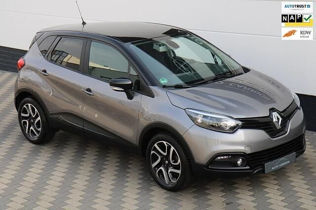 Grijs Gebruikt 2015 Renault Captur Dynamique SUV | € 11.445 (Eerlijke prijs) - Afbeelding 1/4