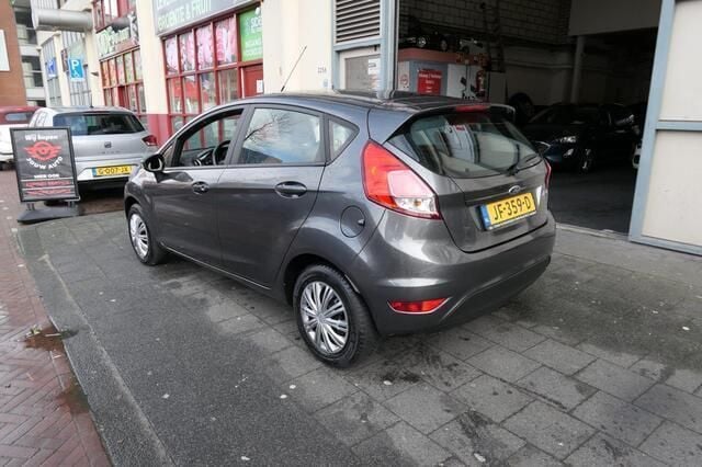 Occasion Ford Fiesta Style 65 PK (47 kW) 2016 Grijs Hatchback