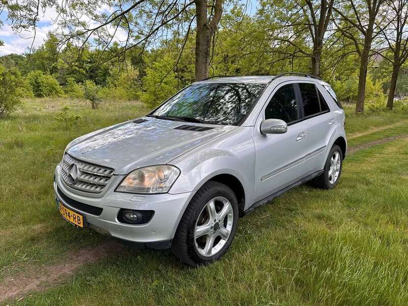 Gebruikt 2007 Mercedes ML280 SUV | € 7.550 (Iets duurder) - Afbeelding 1/4