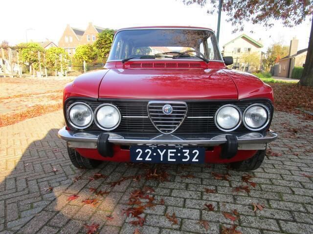Occasion Alfa Romeo Giulia Super 102 PK (75 kW) 1976 Rood Sedan
