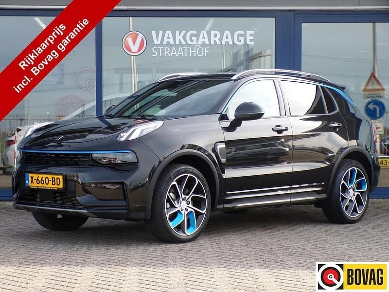 Zwart Gebruikt 2023 Lynk & Co 01 SUV | € 29.500 (Iets duurder) - Afbeelding 1/4