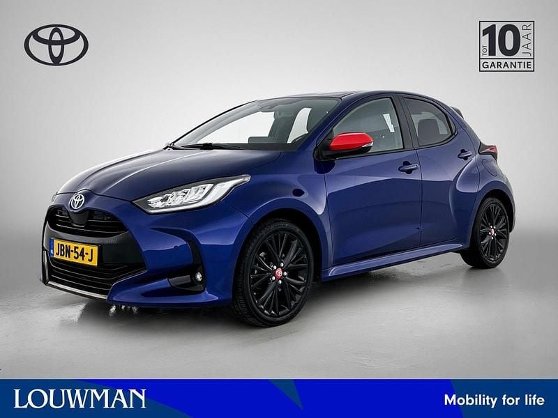 Blauw Gebruikt 2021 Toyota Yaris Hybrid Executive Hatchback | € 22.945 (Eerlijke prijs) - Afbeelding 1/3