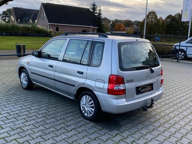 Occasion Mazda Demio Exclusive 75 PK (55 kW) 2001 Grijs Hatchback