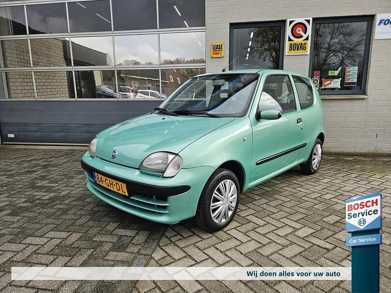 Groen (metallic) Occasion 2000 Fiat Seicento Hatchback | € 1.450 (Eerlijke prijs) - Afbeelding 1/4