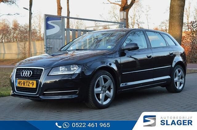 Occasion Audi A3 Sportback Attraction 105 PK (77 kW) 2011 Zwart (metallic) Hatchback