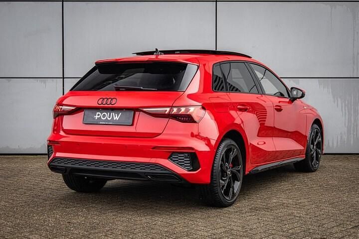 Occasion Audi A3 Sportback e-tron Competition 2022 Rood Hatchback