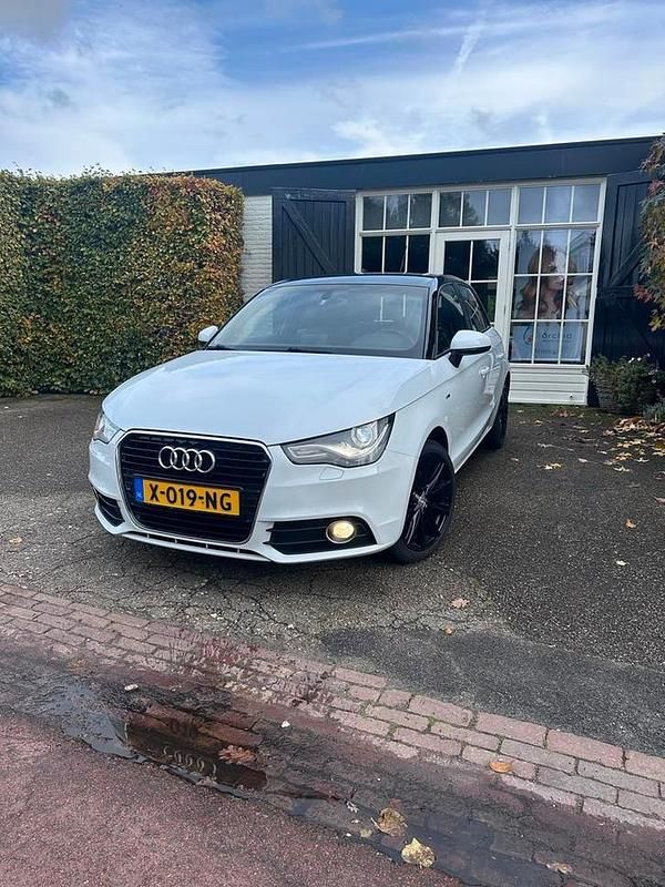 Gebruikt 2014 Audi A1 Sportback Hatchback | € 11.950 (Iets duurder) - Afbeelding 1/4