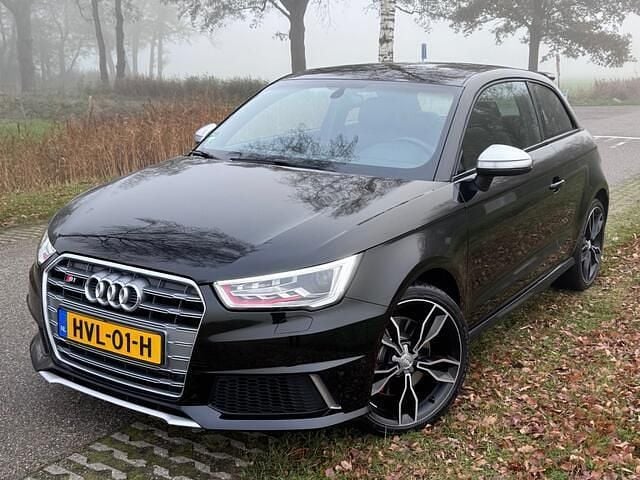 Zwart Gebruikt 2018 Audi S1 Hatchback | € 25.900 - Afbeelding 1/4