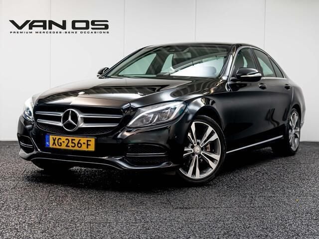 Zwart, metallic lak Gebruikt 2014 Mercedes C220 Avantgarde Sedan | € 17.995 (Iets duurder) - Afbeelding 1/4
