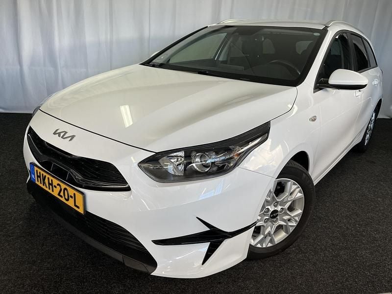 Wit Gebruikt 2022 Kia Ceed Stationwagen | € 16.750 (Super prijs) - Afbeelding 1/4