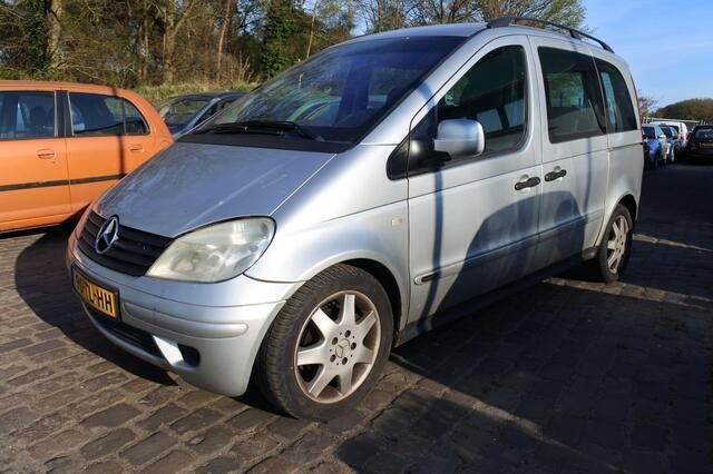 Grijs Gebruikt 2006 Mercedes Vaneo MPV | € 475 - Afbeelding 1/4