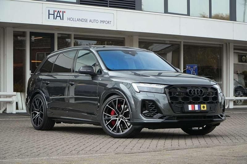 Grijs Gebruikt 2024 Audi Q7 Competition SUV | € 89.900 (Iets duurder) - Afbeelding 1/4