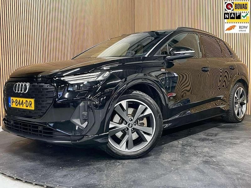 Occasion Audi Q4 e-tron Competition 150 kW (204 PK) 2022 Zwart SUV