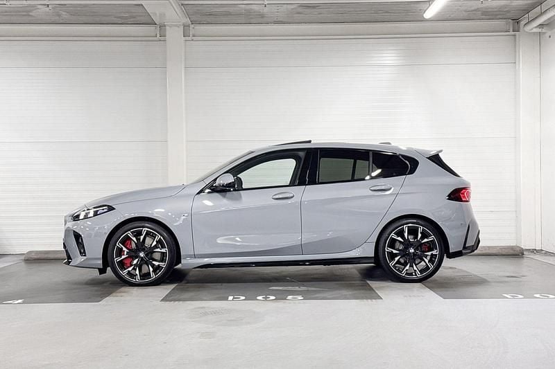 Occasion BMW 120 M Sport 170 PK (125 kW) 2025 Grijs Hatchback