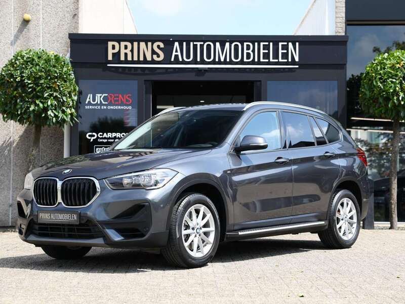 Grijs Gebruikt 2019 BMW X1 SUV | € 24.750 (Eerlijke prijs) - Afbeelding 1/4