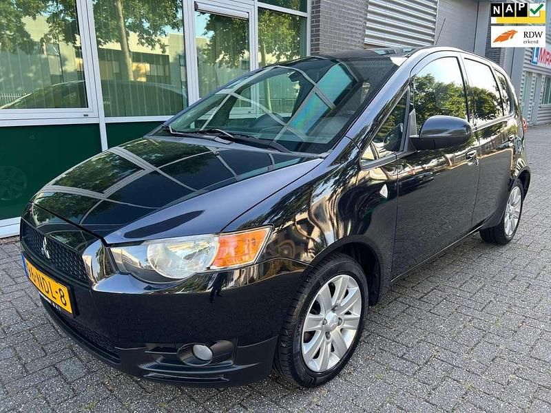 Zwart Gebruikt 2010 Mitsubishi Colt Edition Hatchback | € 4.250 (Eerlijke prijs) - Afbeelding 1/4