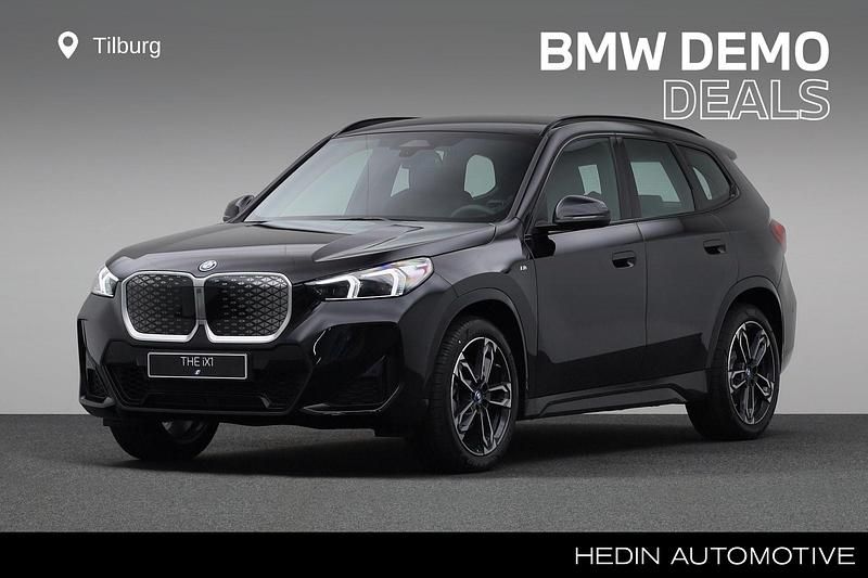 Zwart Gebruikt 2025 BMW iX1 Comfort Edition SUV | € 44.880 - Afbeelding 1/4