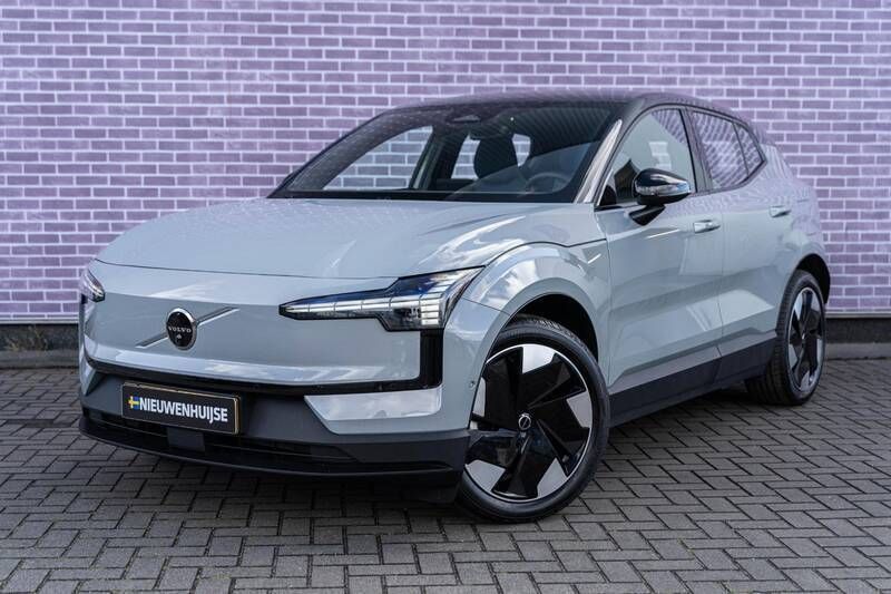 Grijs Gebruikt 2024 Volvo EX30 Performance SUV | € 37.399 (Eerlijke prijs) - Afbeelding 1/4