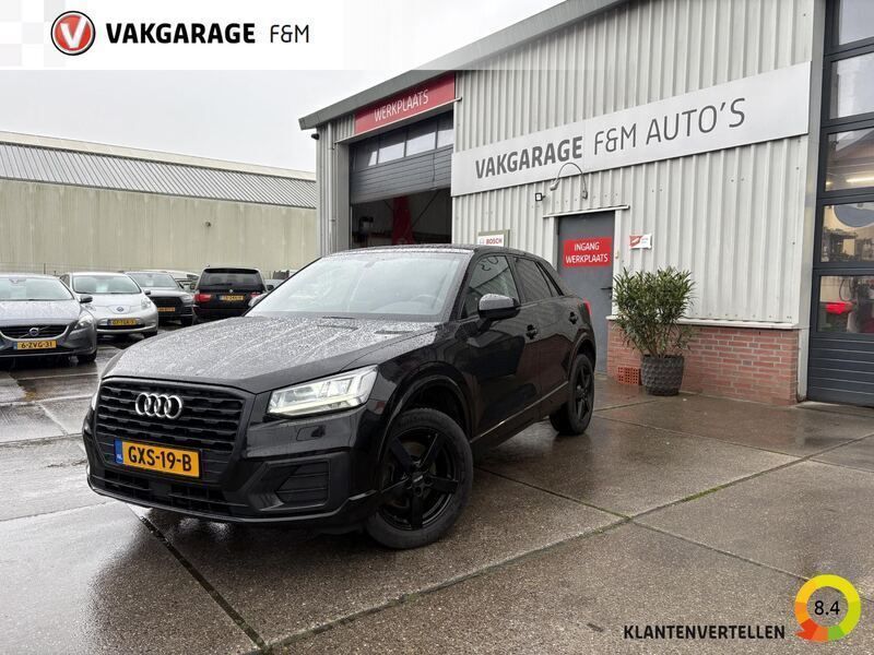 Zwart Gebruikt 2018 Audi Q2 Design SUV | € 22.950 (Eerlijke prijs) - Afbeelding 1/4