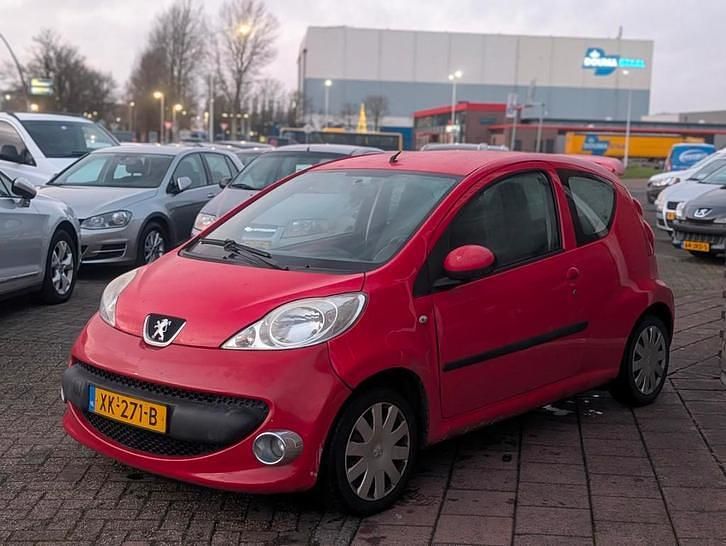 Occasion Peugeot 107 68 PK (50 kW) 2006 Rood Hatchback