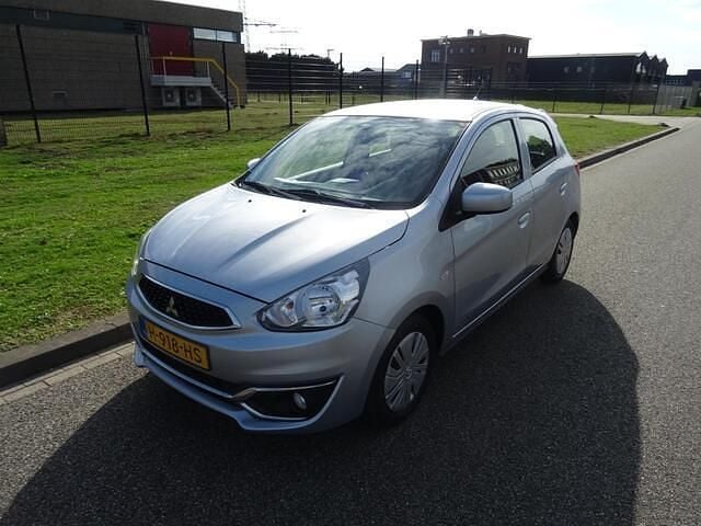Grijs Gebruikt 2020 Mitsubishi Space Star Hatchback | € 6.895 (Super prijs) - Afbeelding 1/4