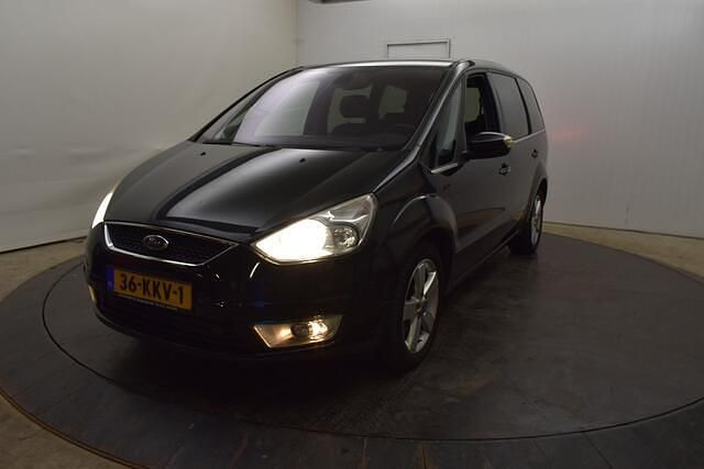 Zwart Occasion 2010 Ford Galaxy Limited MPV | € 4.950 (Eerlijke prijs) - Afbeelding 1/4