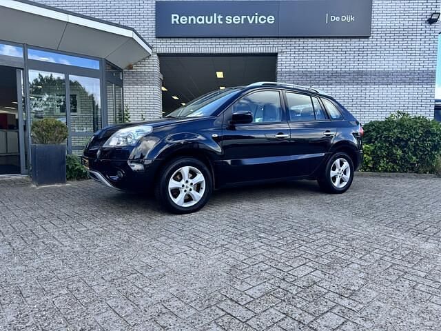 Zwart Gebruikt 2009 Renault Koleos SUV | € 8.250 (Duur) - Afbeelding 1/4
