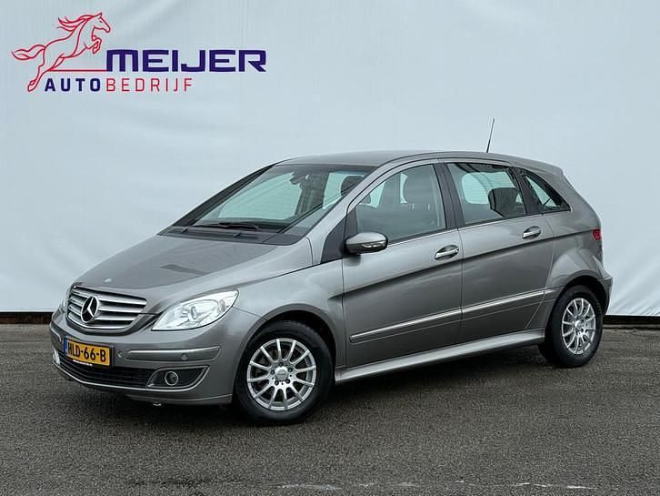 Grijs Occasion 2006 Mercedes B170 MPV | € 6.480 (Duur) - Afbeelding 1/4