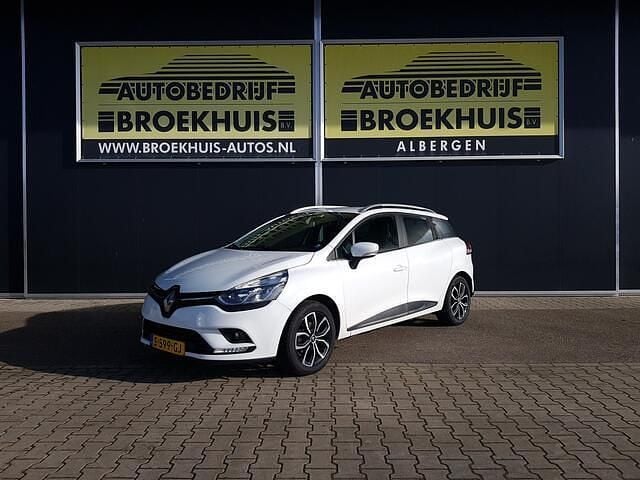 Wit Gebruikt 2019 Renault Clio GrandTour Intens Stationwagen | € 4.850 (Super prijs) - Afbeelding 1/4
