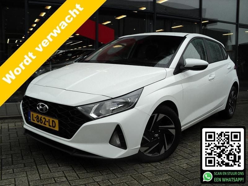 Wit Gebruikt 2021 Hyundai i20 Comfort Hatchback | € 15.845 (Eerlijke prijs) - Afbeelding 1/3
