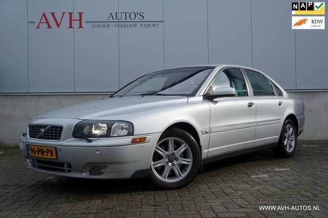 Grijs Gebruikt 2004 Volvo S80 Executive Sedan | € 3.950 (Super prijs) - Afbeelding 1/4