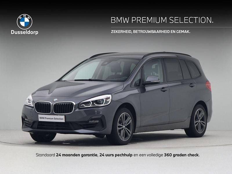 Grijs Gebruikt 2022 BMW 216 Sport Line Stationwagen | € 19.450 (Super prijs) - Afbeelding 1/4