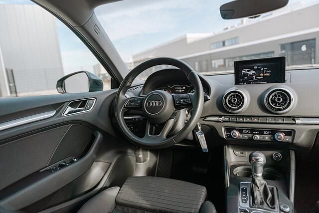 Occasion Audi A3 Sportback Sport 189 PK (139 kW) 2019 Zwart (metallic) Hatchback