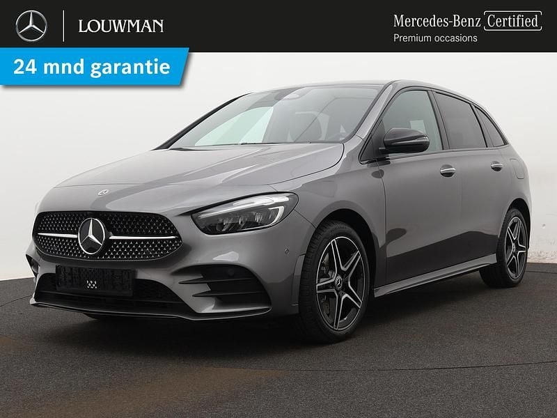 Grijs Gebruikt 2024 Mercedes B250 AMG line MPV | € 41.945 (Iets duurder) - Afbeelding 1/4