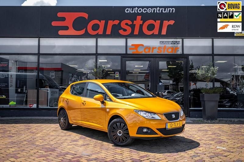 Geel Gebruikt 2012 Seat Ibiza SC Sport Hatchback | € 10.950 (Duur) - Afbeelding 1/4