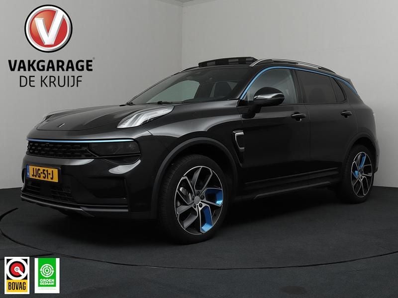 Zwart Gebruikt 2023 Lynk & Co 01 SUV | € 28.245 (Eerlijke prijs) - Afbeelding 1/4