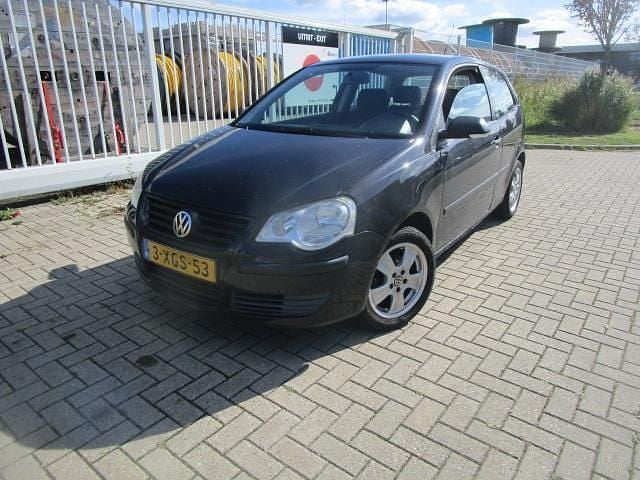 Zwart Gebruikt 2006 VW Polo Trendline Hatchback | € 1.150 (Super prijs) - Afbeelding 1/4