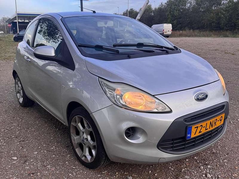 Zilver Occasion 2010 Ford Ka MPV | € 2.750 (Eerlijke prijs) - Afbeelding 1/4