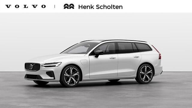 Wit Nieuw 2025 Volvo V60 Plus Stationwagen | € 64.429 (Duur) - Afbeelding 1/4