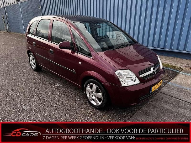 Rood Gebruikt 2004 Opel Meriva S MPV | € 1.500 (Super prijs) - Afbeelding 1/4