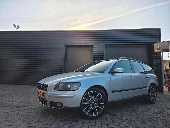 Occasion 2006 Volvo V50 Stationwagen | € 1.399 (Eerlijke prijs) - Afbeelding 1/4