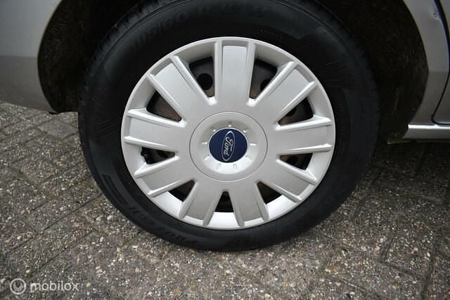 Occasion Ford Fusion Cool & Sound Edition 80 PK (58 kW) 2008 Grijs MPV