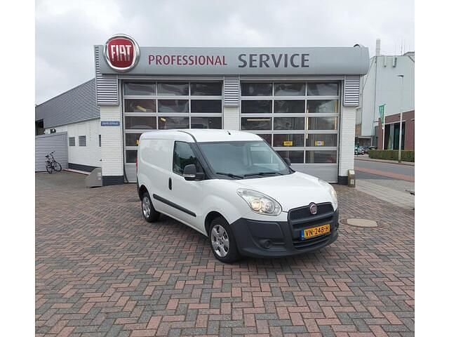 Occasion Fiat Doblò 90 PK (66 kW) 2012 Wit MPV