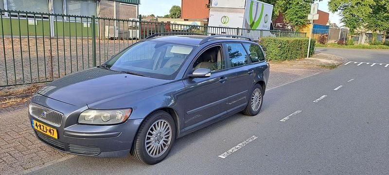 Grijs Gebruikt 2006 Volvo V50 Kinetic Stationwagen | € 1.995 (Super prijs) - Afbeelding 1/4