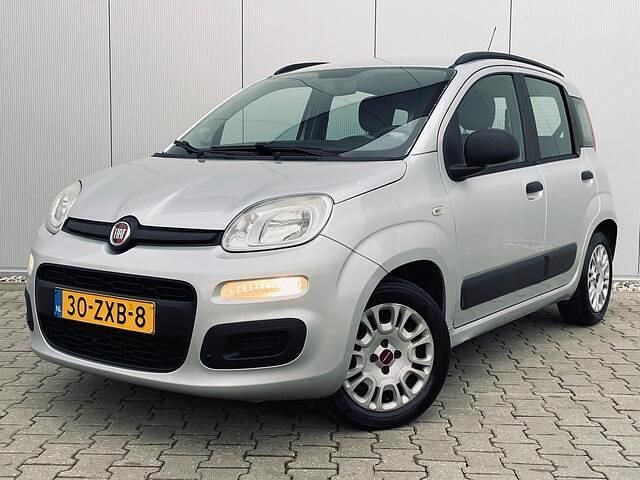 Grijs Occasion 2013 Fiat Panda Easy Hatchback | € 2.499 (Eerlijke prijs) - Afbeelding 1/4