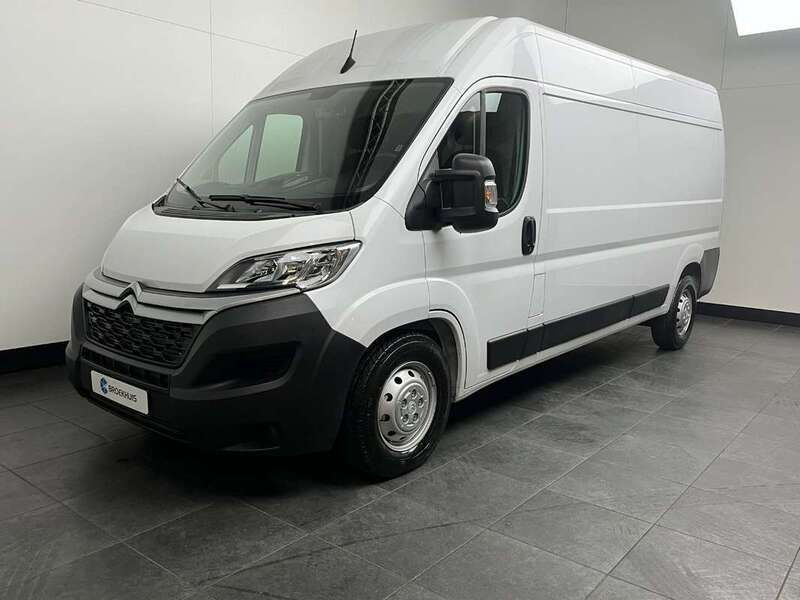 Wit Gebruikt 2023 Citroën Jumper MPV | € 25.900 - Afbeelding 1/4
