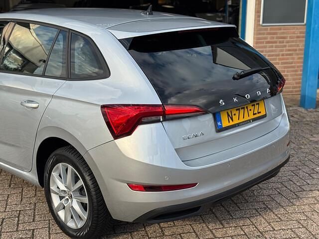 Occasion Skoda Scala Business Line 110 PK (80 kW) 2022 Grijs Hatchback